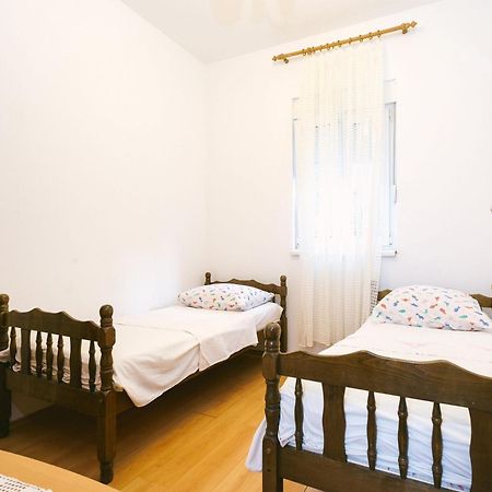 Apartments Ivica - 150M From Sea Trogir Kültér fotó